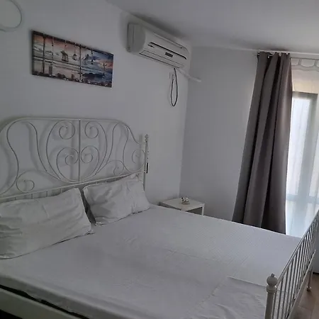 Dvg بيت ضيافة كوستِنيست