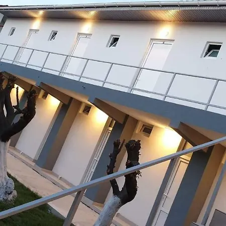 Dvg بيت ضيافة كوستِنيست